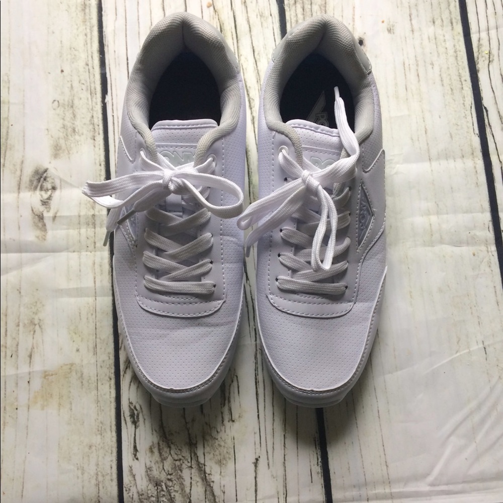 Pony shoes nwob size 71/2